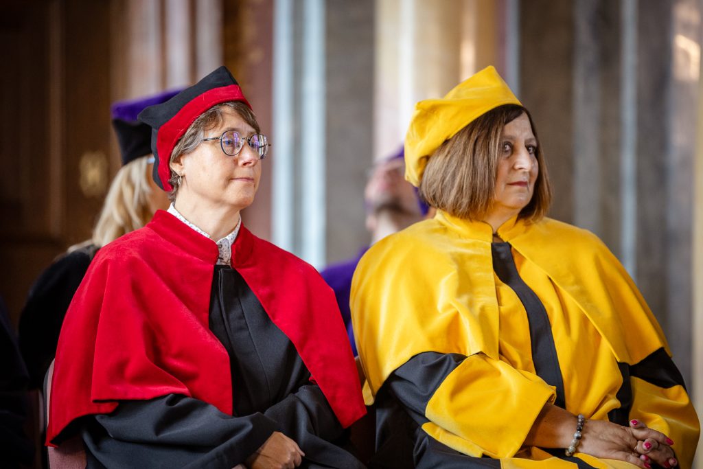 ceremonia wręczenia dyplomów