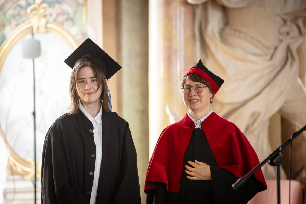 ceremonia wręczenia dyplomów